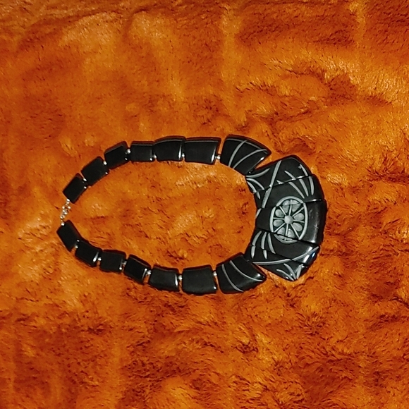 💚Black Etched Choker Necklace - Picture 1 of 5